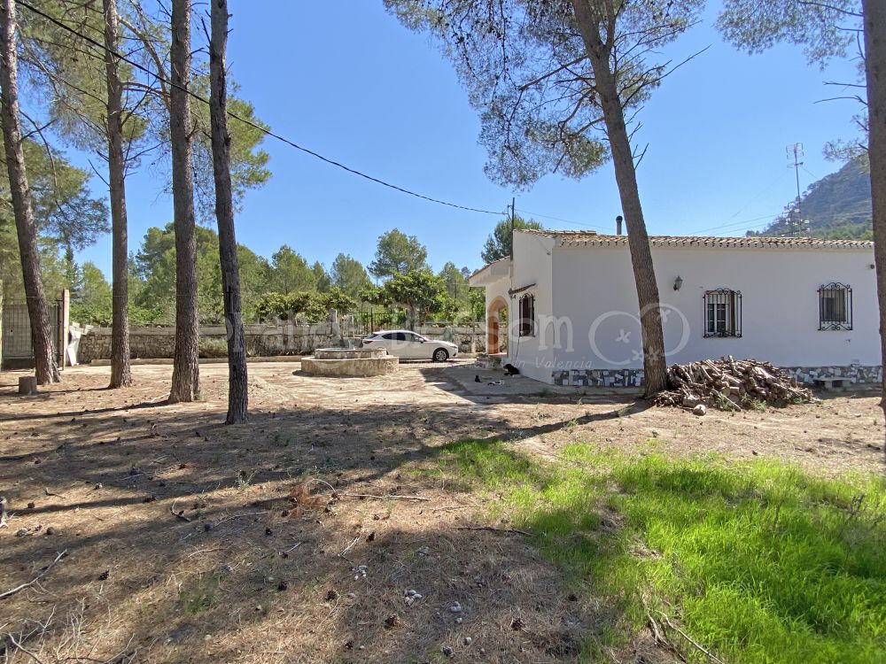 Charming Casita Near the Village of Terrateig