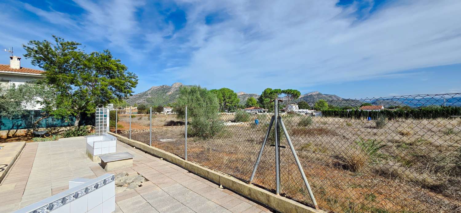 Villa en venta en Urbanizaciones (Gandia)