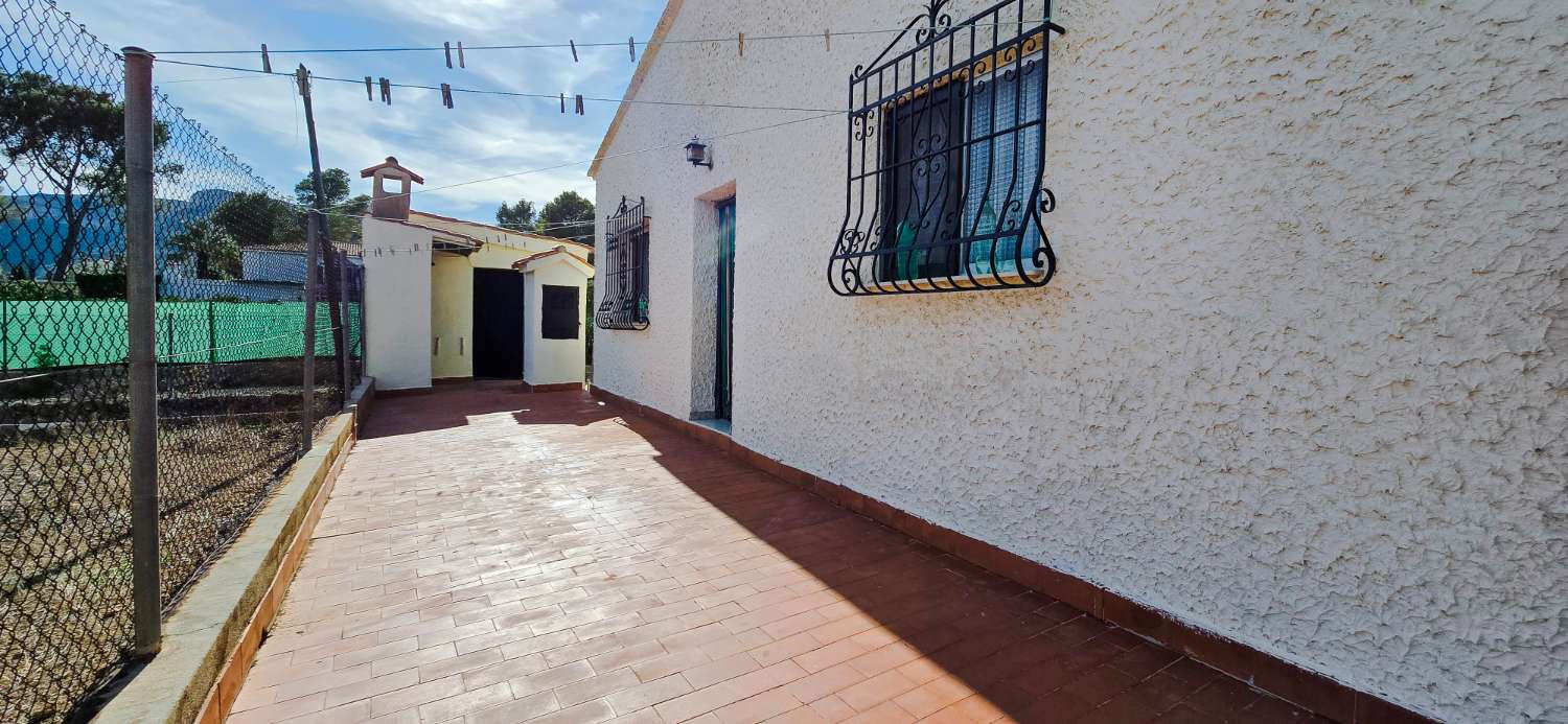 Villa en venta en Urbanizaciones (Gandia)