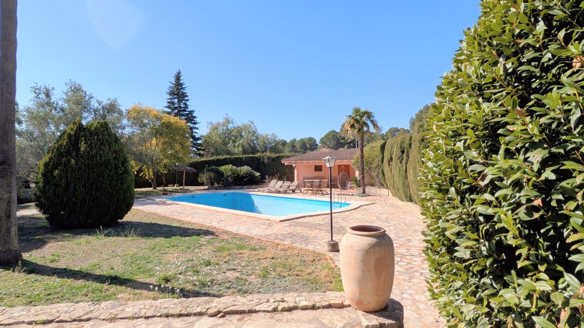 Exklusive mediterrane Villa in bester Ontinyent-Lage