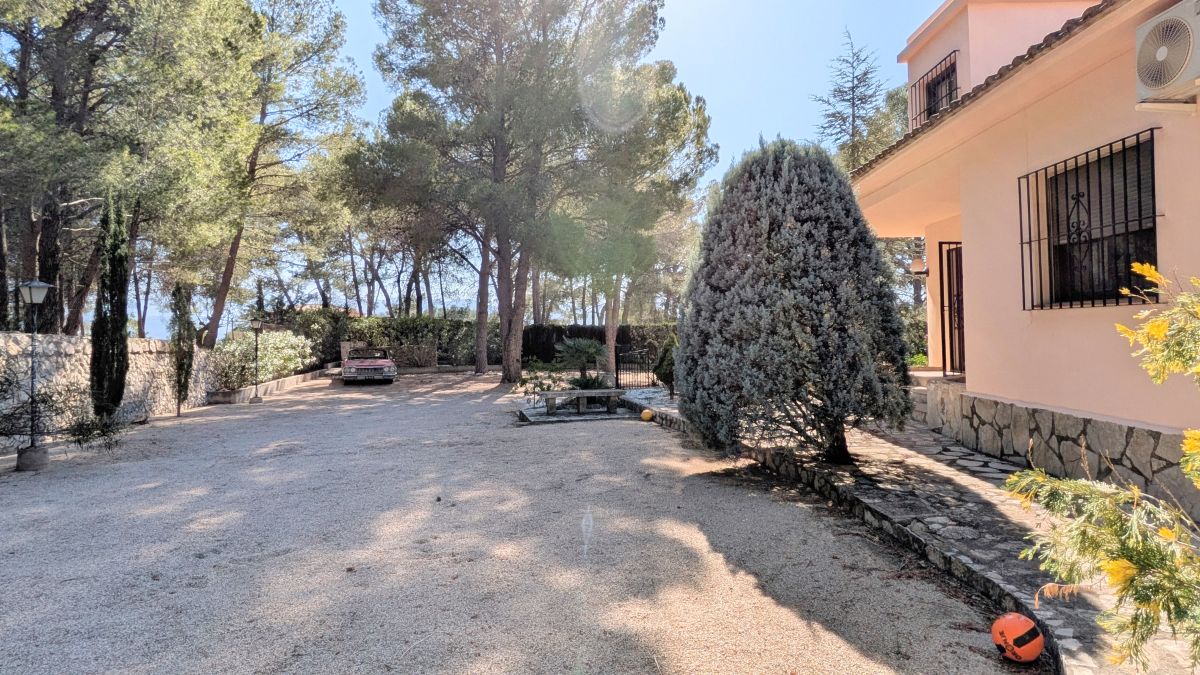 Exklusive mediterrane Villa in bester Ontinyent-Lage