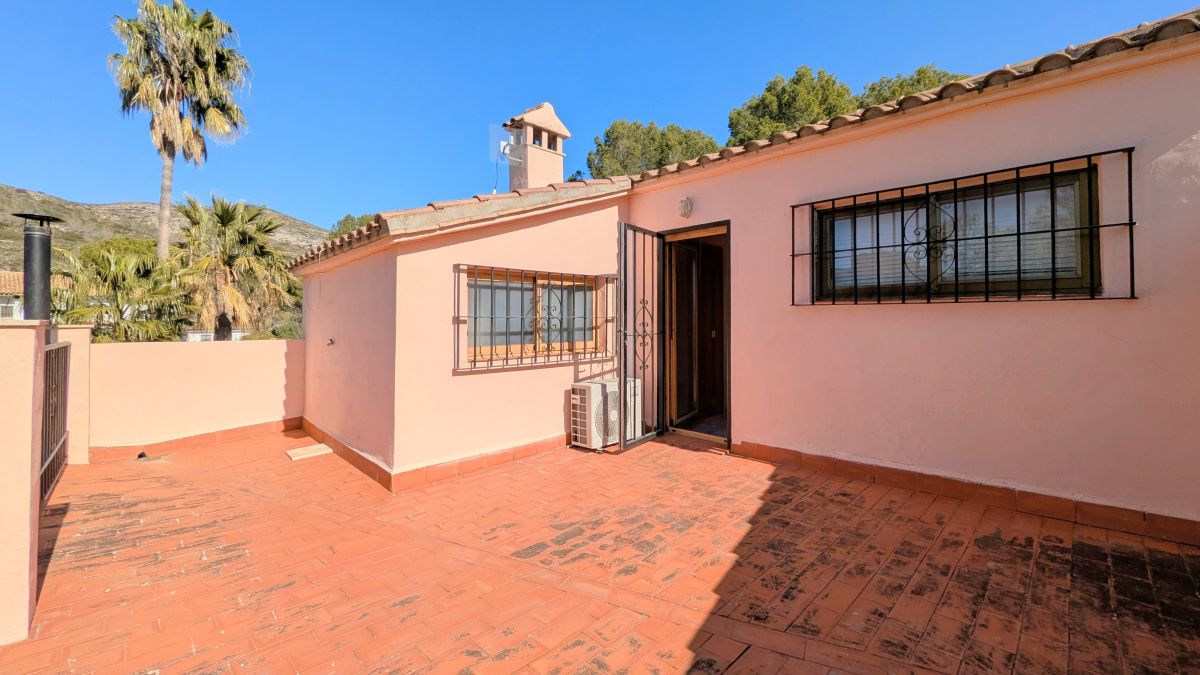 Exklusive mediterrane Villa in bester Ontinyent-Lage