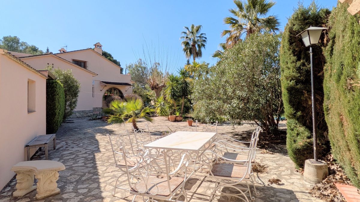 Exklusive mediterrane Villa in bester Ontinyent-Lage