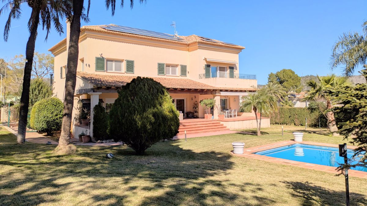 Villa til salg i Gandia